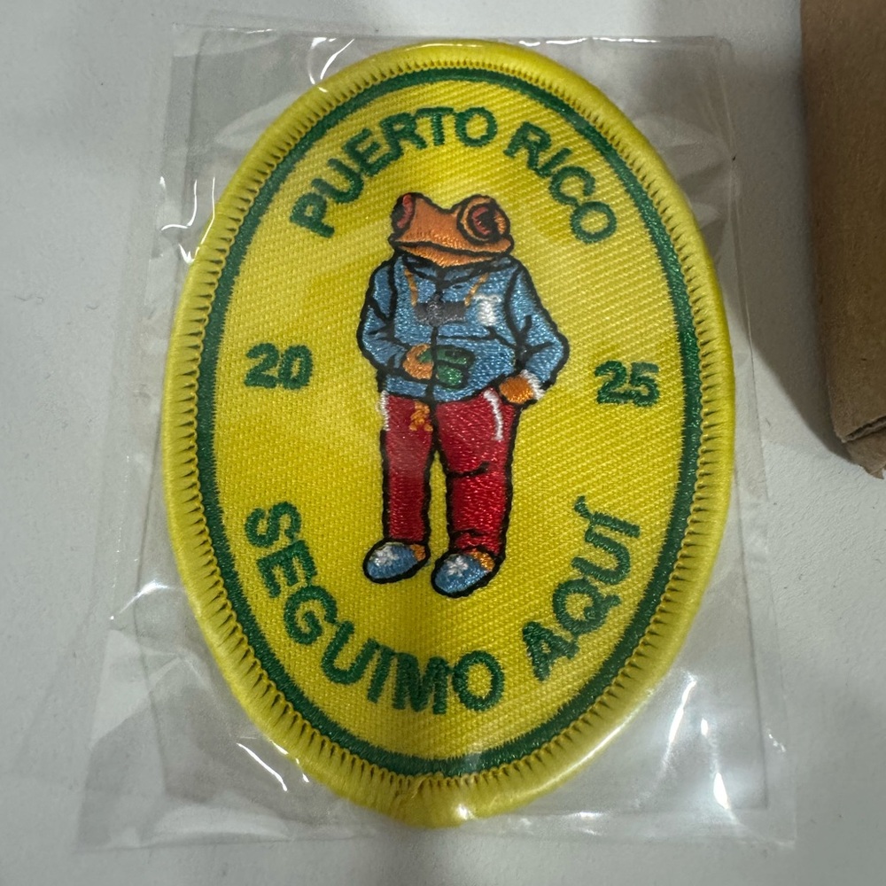 Bad bunny DTMF V.I.P complete gift bag - Picture 10 of 13